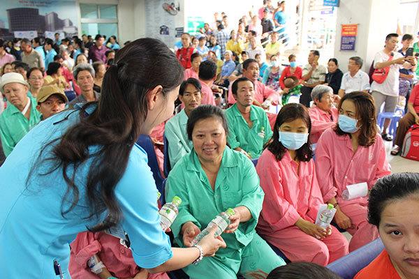 Chuẩn hóa đội ngũ người làm công tác xã hội Chuẩn hóa đội ngũ người làm công tác xã hội